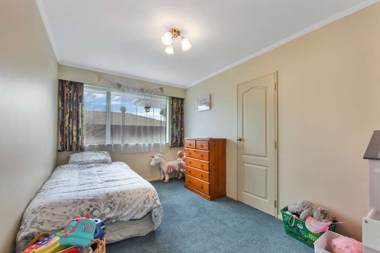 18 Aldinga Avenue Stoke_14