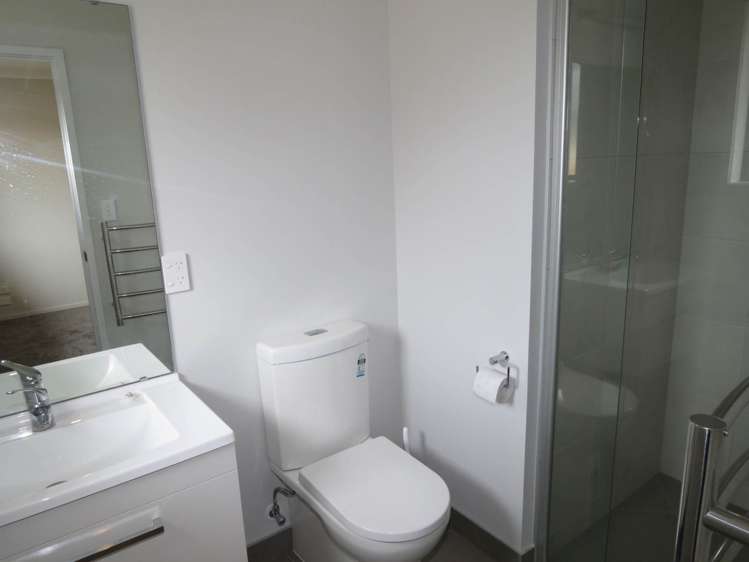 11 Captain Mitchell Drive Opaheke_5