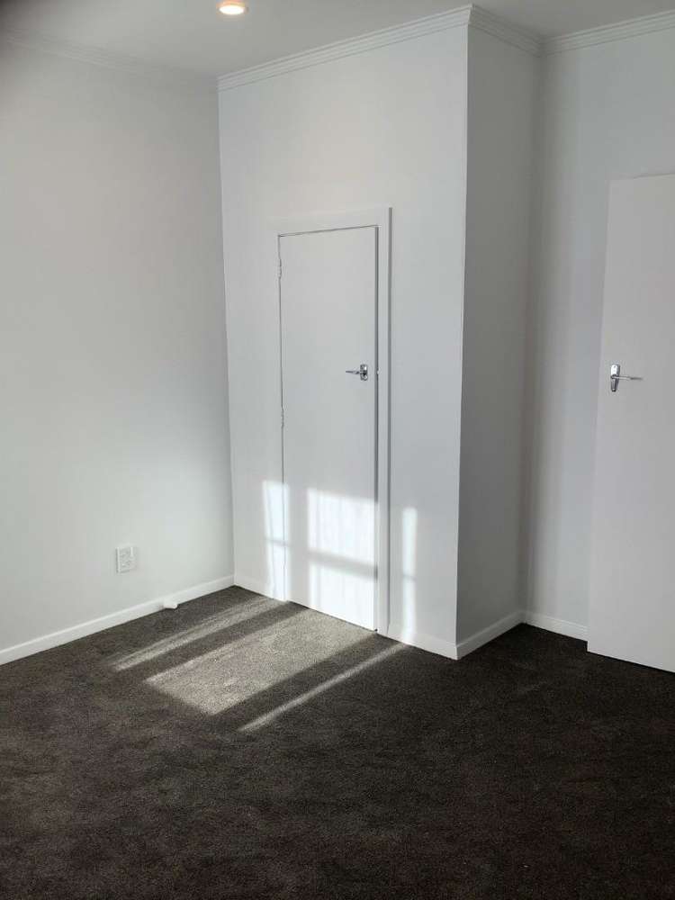 105 Main Road Wainuiomata_11