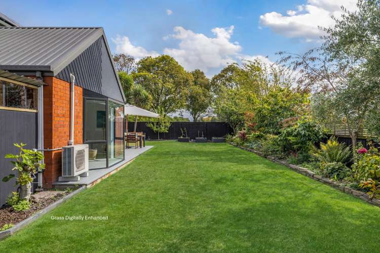 20 Sheraton Place Redwood_20