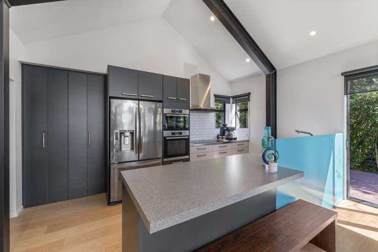 8 Merlincote Crescent Governors Bay_7