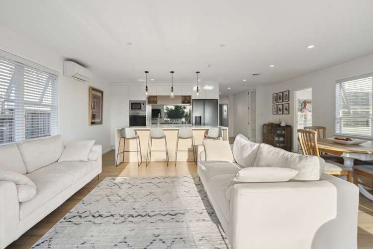 570 Glenfield Road Bayview_13