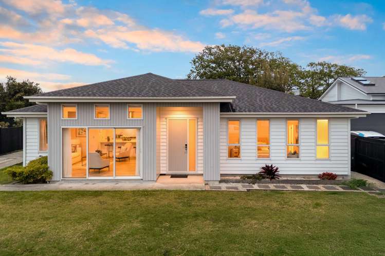 18 Raymond Grace Avenue_0