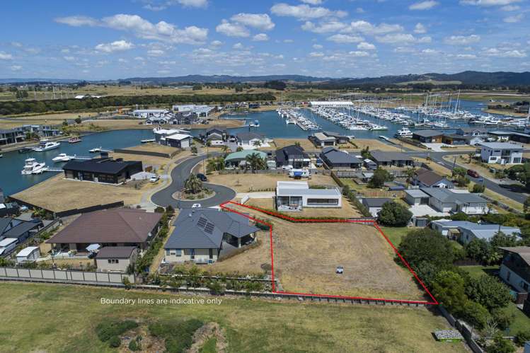 21 Finch Street One Tree Point_5