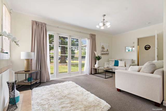 5 River Road Te Atatu Peninsula_1