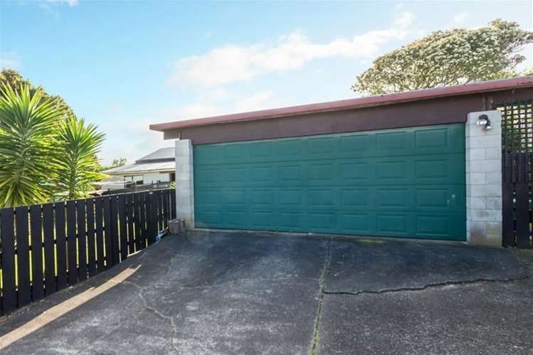 32 Tupaki Place Pakuranga Heights_16