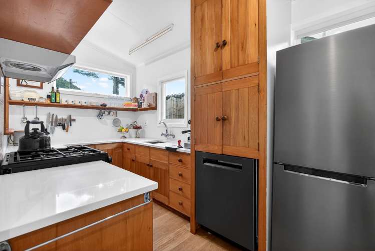 2 Ngaio Street Eastbourne_8