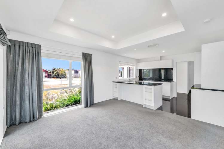 11 Palladio Avenue_5