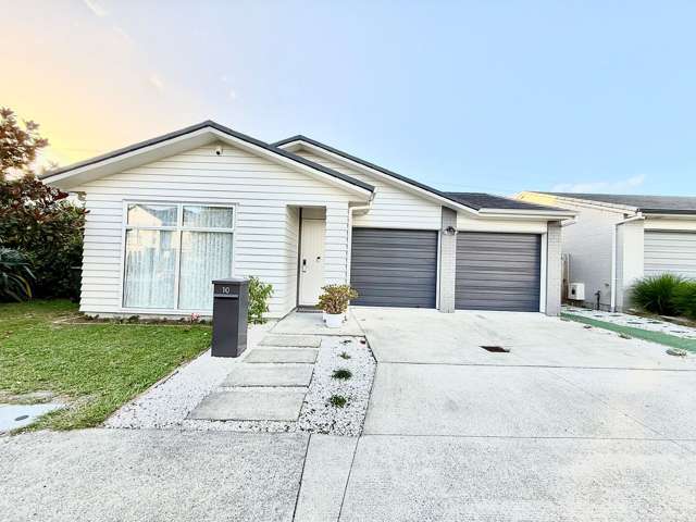 Modern 4 Bedroom Family Haven in Takanini