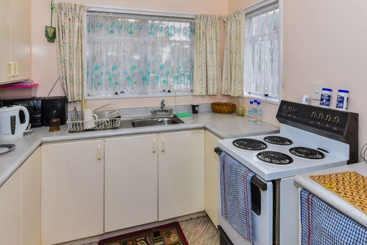 12 Michelle Place Mangere_19