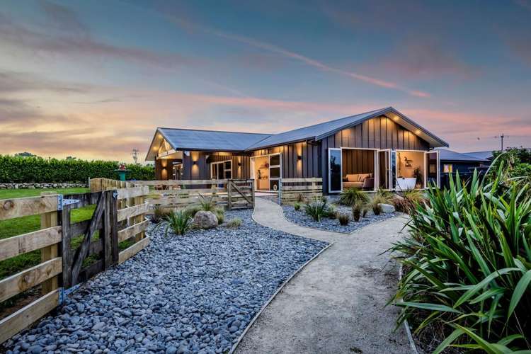 423 Cardiff Road Pembroke_38