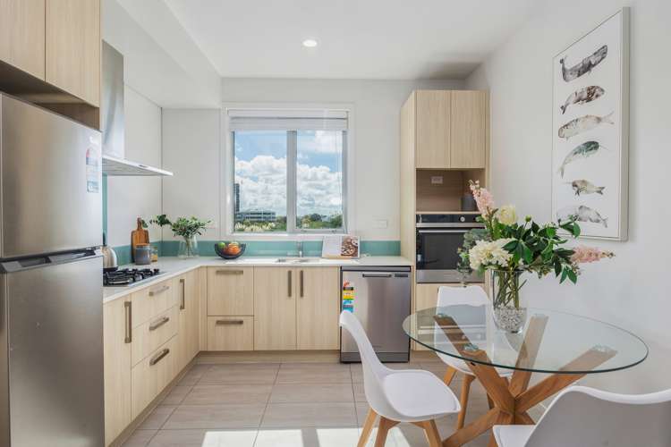 15 Ceramic Lane New Lynn_11