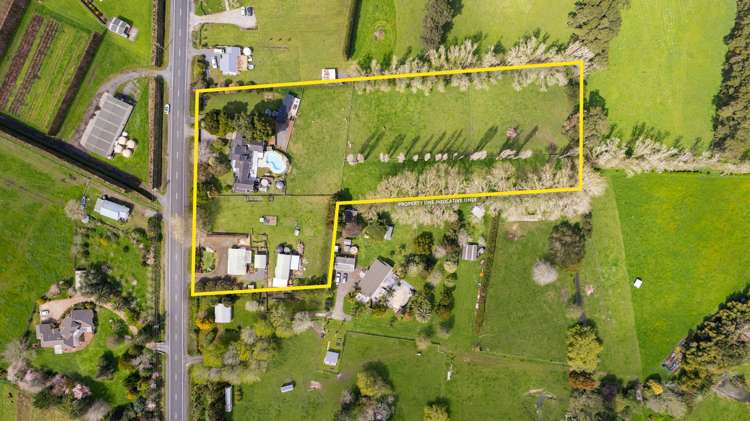 806 Waitakere Road_1