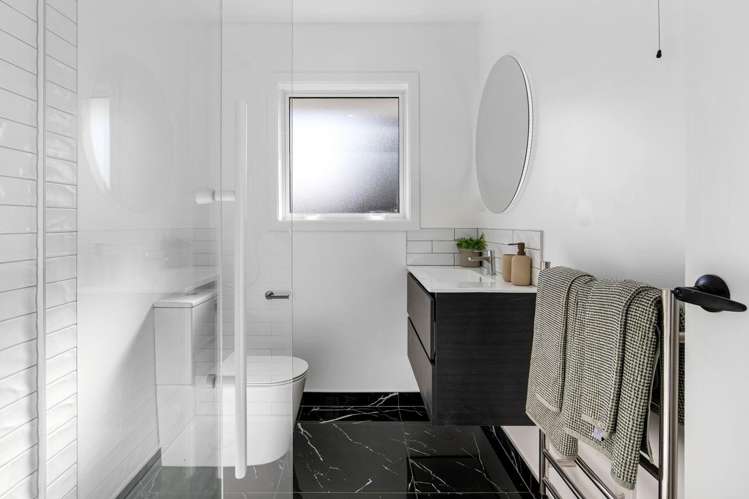 320 Memorial Avenue 1407_12