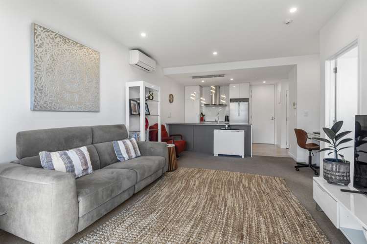 202/1 Kimiora Street Three Kings_10