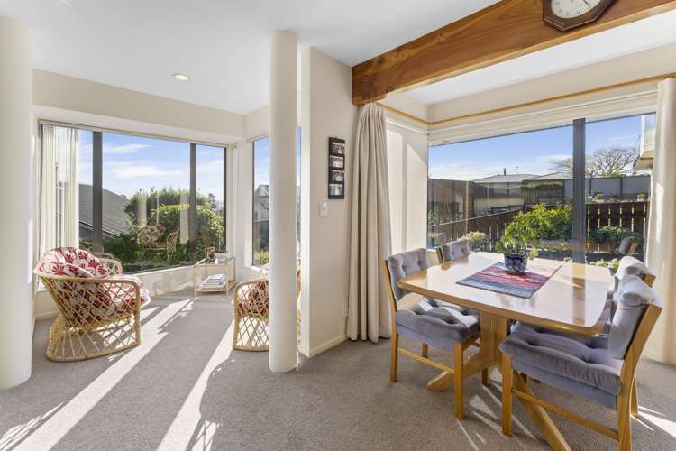 44 Olympus Way Richmond_6