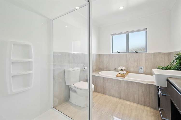 41 Mackay Drive Greenhithe_13