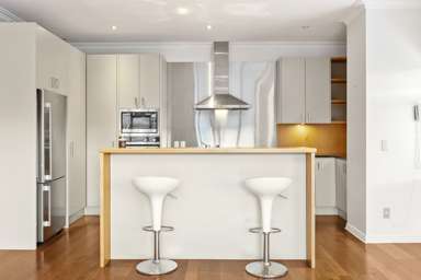 6A/118 Gladstone Road_1