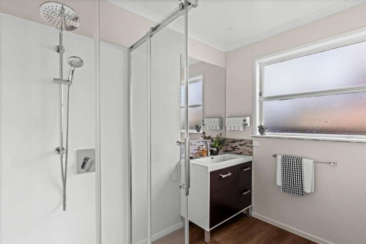 218 Sunnybank Crescent Camberley_14
