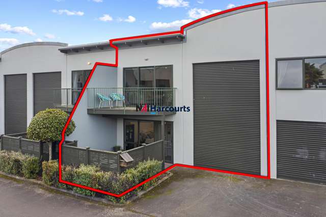 Live/Work Opportunity Airborne Road