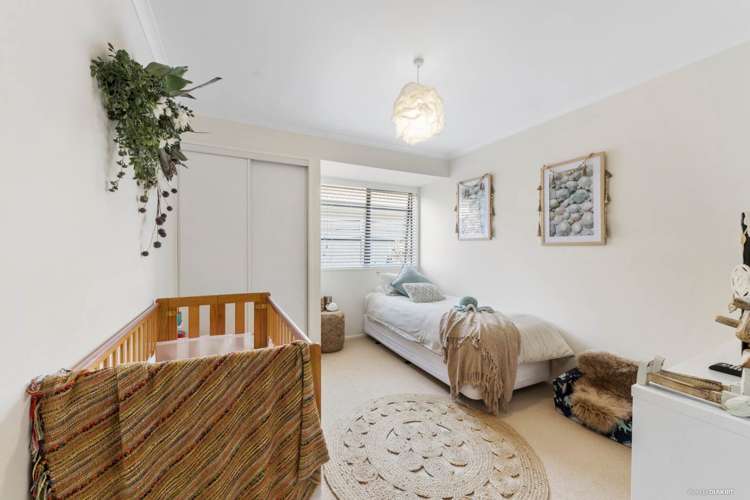 12 Piriti Drive Te Atatu Peninsula_13