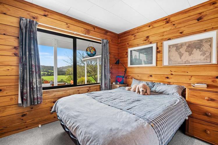 2006A State Highway 1 Whakapara_19