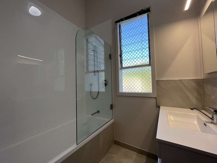 75 Grey Street Onehunga_8