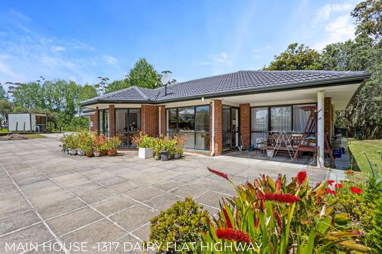 1317 and 1319 Dairy Flat Highway Dairy Flat_1