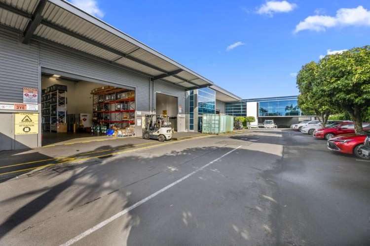 124 Bush Road Albany_7