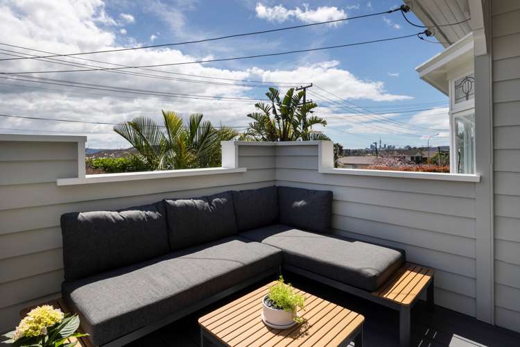 9 Seaview Terrace Mount Albert_12