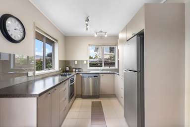 2/42 Eastglen Road_4