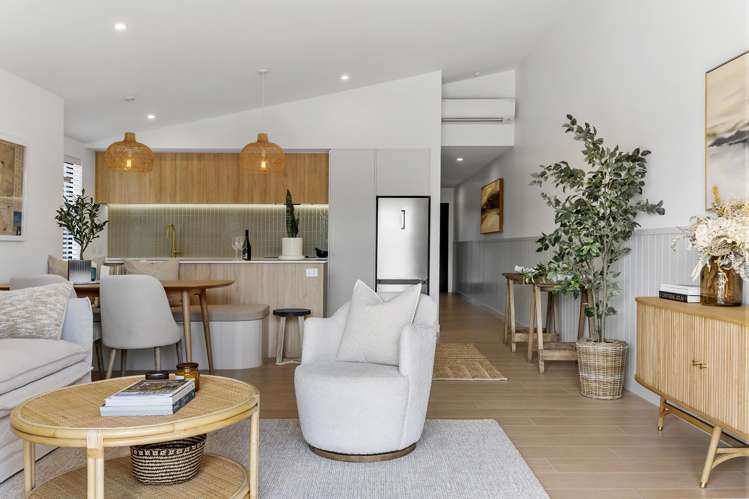 1-4/13 Sorrento Drive_5