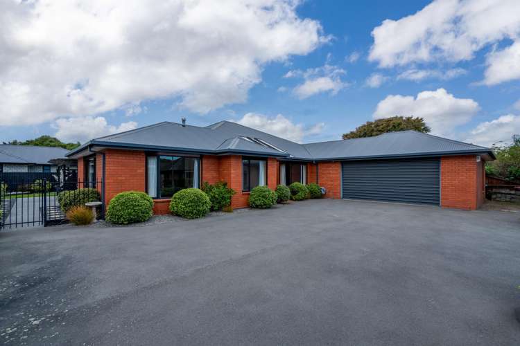 81 Chartwell Street Burwood_27