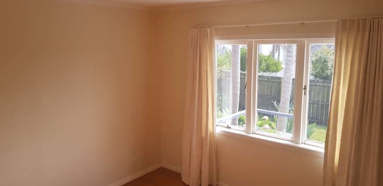 2 Knights Close Rothesay Bay_5