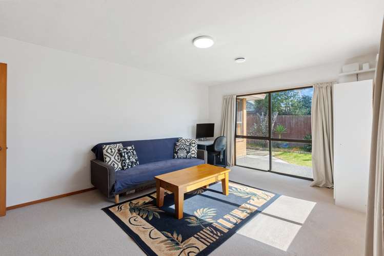 2/12 Algie Place Avonhead_9