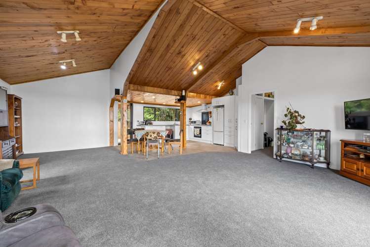 2160 Awhitu Road Pollok_5