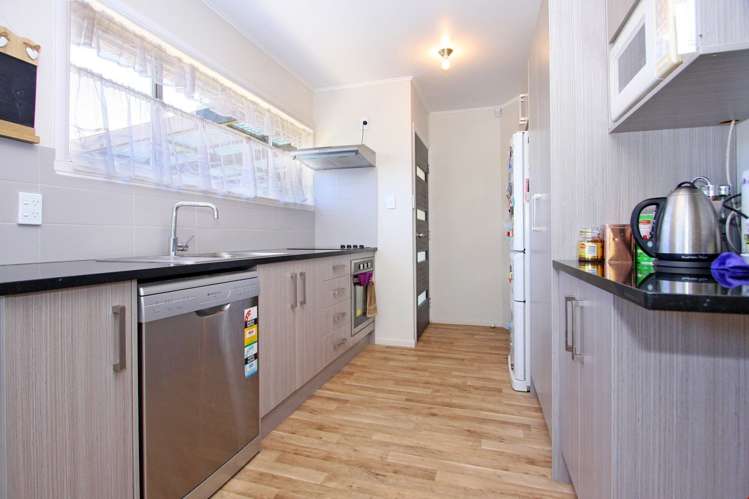 57 Plumley Crescent Mangere_5