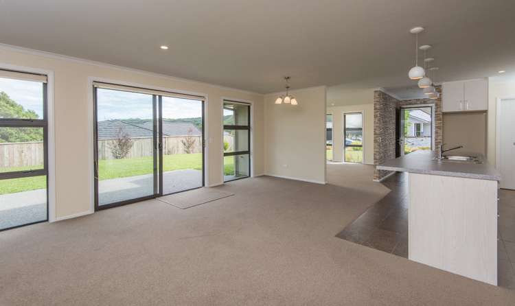 81 Sanctuary Drive Stoke_5