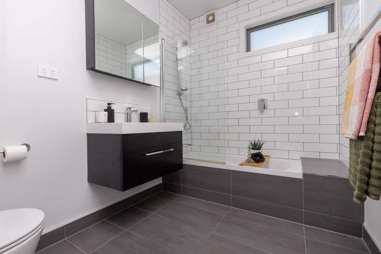 5/30 Monowai Road Johnsonville_14