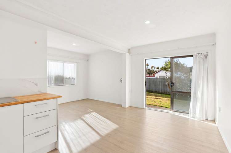 26 Widmore Drive Massey_11