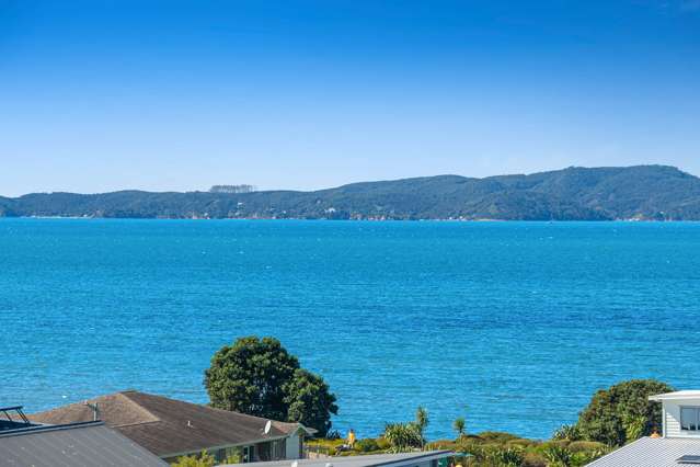 Elevated Coastal living with Stunning Ocean views