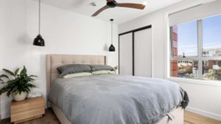 Unit 215/36 Victoria Road Mount Maunganui_10