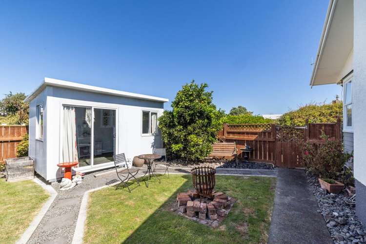 16 Clarence Cox Crescent Pirimai_12