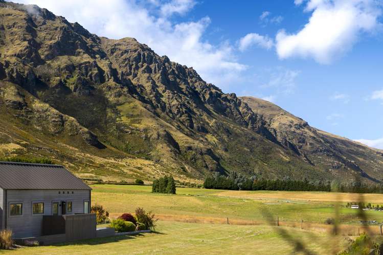 1 Brett Lane Jacks Point_28