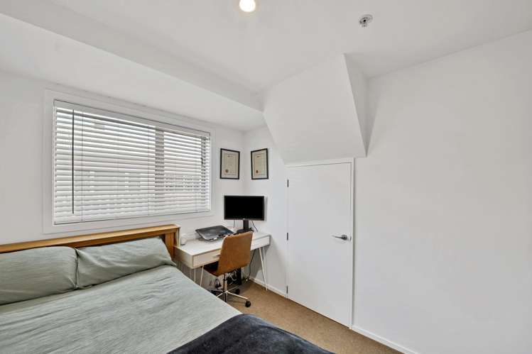 2/9 Cameron Street Sydenham_15