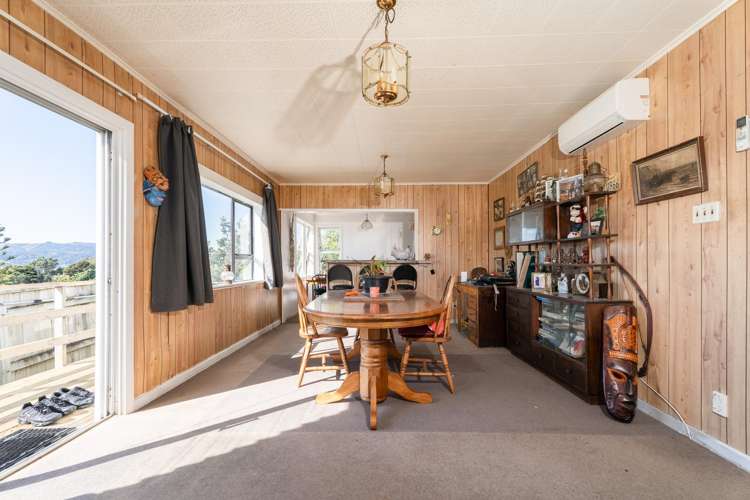 19 Bayview Road Paremata_11