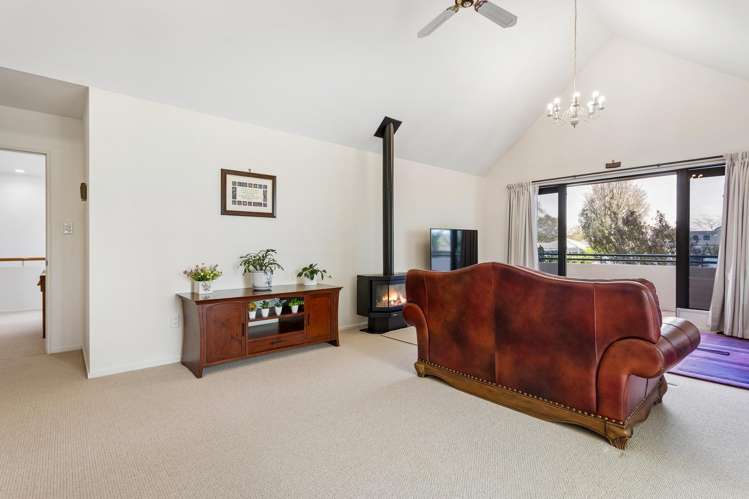 2/4 Bevington Street_5