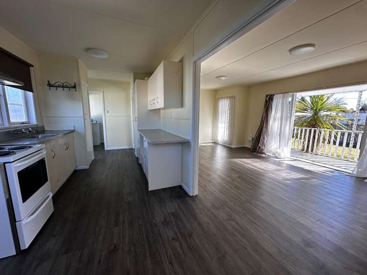 2/211 Rifle Range Road 11209_4
