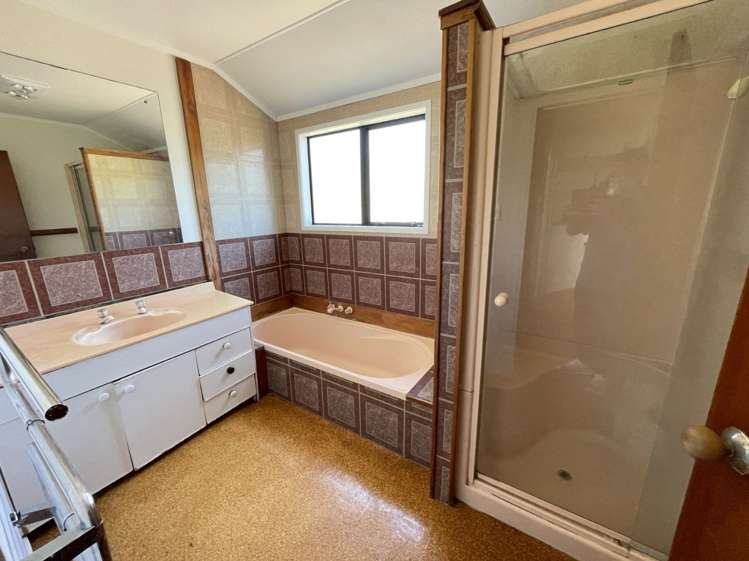 11 Pipitea Place Massey_5