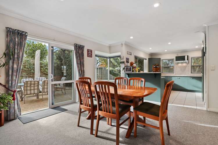 25 Farringdon Avenue Rototuna North_4